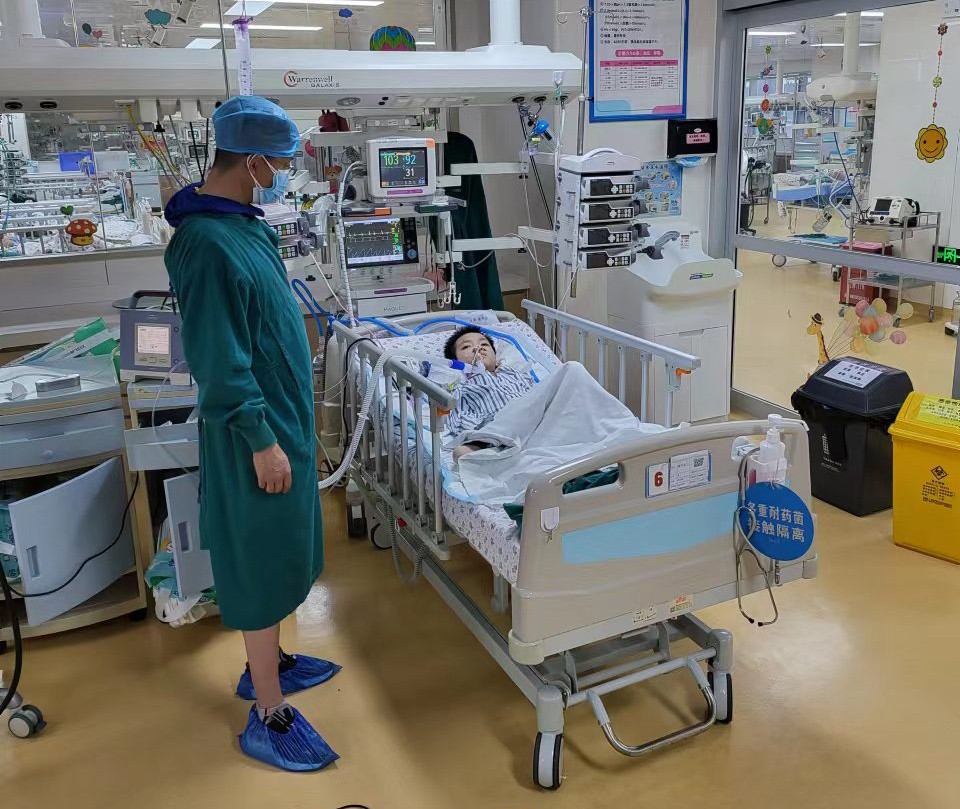 吴堡县跨省救护车出租公司